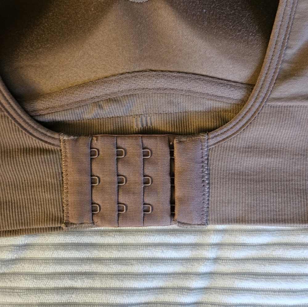 Maidenform Soft Brown Bra Size XL - Picture 5 of 10
